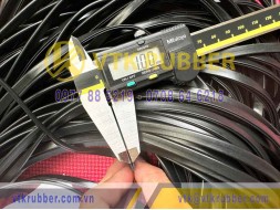 Ron cao su EPDM chữ U 3x7x1