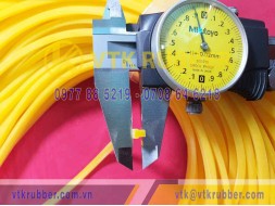 Ron silicon vàng chữ T 3.5x4x2.5