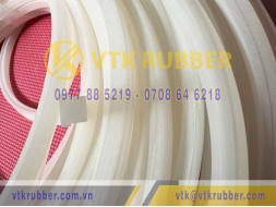 Ron silicon trắng chữ T 10x8x8
