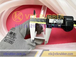 Ron silicon trắng chữ U 25x15x2.5