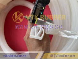 Ron silicon chữ E 24.4x27.8x2.3