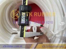 Ron silicon chữ U 9.6x15.2x4
