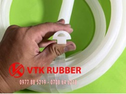 Ron silicon trắng chữ T 25x18x12