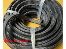 Gioăng chữ U chống bụi cho cửa phòng máy