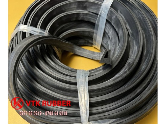 Gioăng chữ U chống bụi cho cửa phòng máy