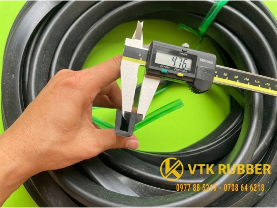 Gioăng chữ U chống nước cho cửa công nghiệp