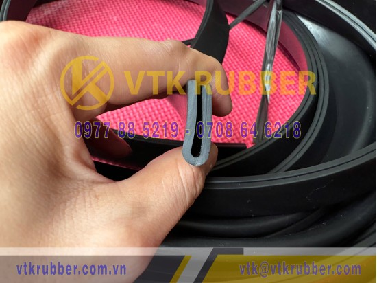 Ron cao su EPDM chữ U 8x24x2.5 Ron cao su EPDM chữ U 8x24x2.5