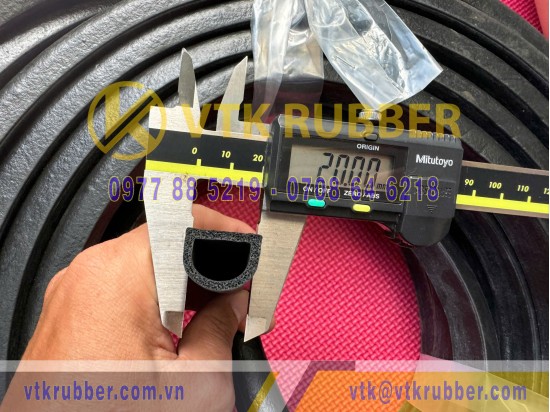 Ron cao su xốp EPDM chữ D 20x15x2.5 Ron cao su xốp EPDM chữ D 20x15x2.5