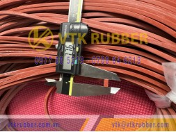 Ron silicon đỏ chữ nhật 7.7x3.9
