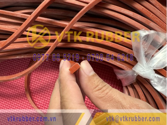 Ron silicon đỏ chữ nhật 7.7x3.9 Ron silicon đỏ chữ nhật 7.7x3.9
