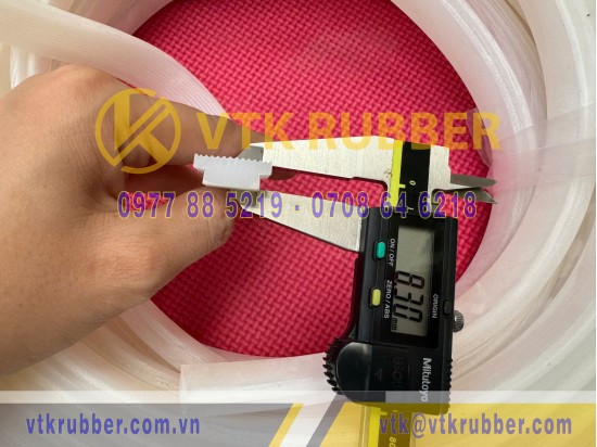 Ron silicon trắng chữ T 21.5x8.3x15.7 Ron silicon trắng chữ T 21.5x8.3x15.7