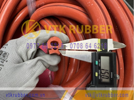 Ron silicon xốp đỏ chữ D 20x23x5.6 Ron silicon xốp đỏ chữ D 20x23x5.6