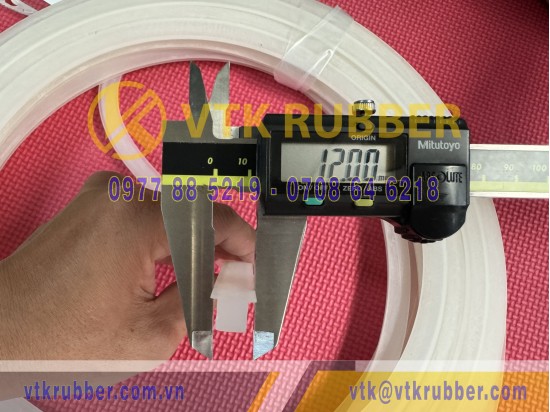 Ron silicon trắng chữ T 12x9x8 Ron silicon trắng chữ T 12x9x8